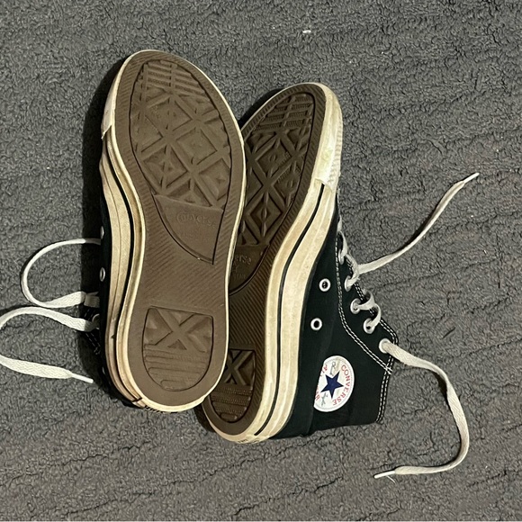 Black Converse - Picture 2 of 3